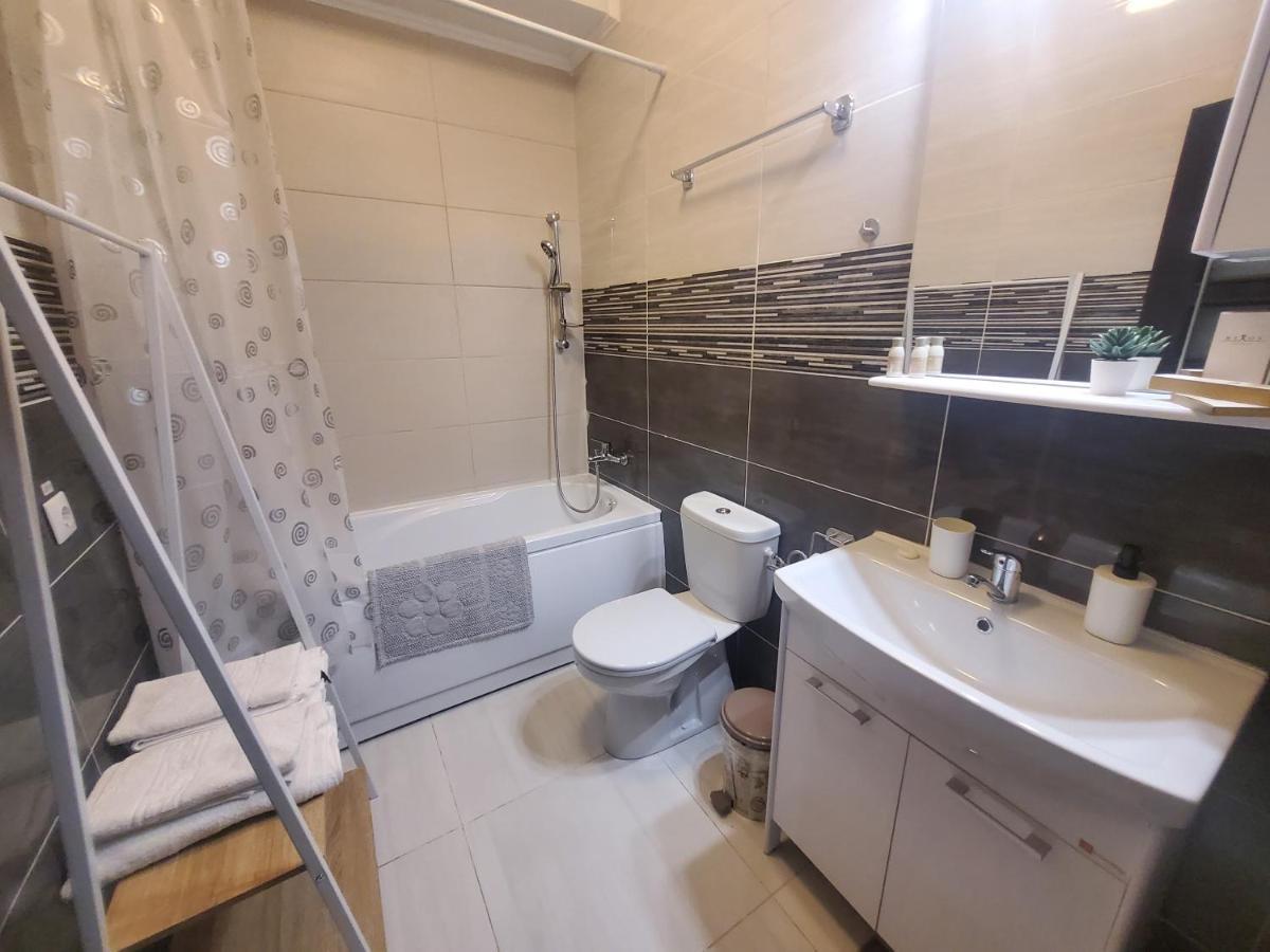 Morii Lake Special Apartment Букурещ Екстериор снимка